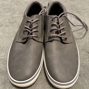 NWOT Men’s Adam Sneakers in Gray from Goodfellow & Co